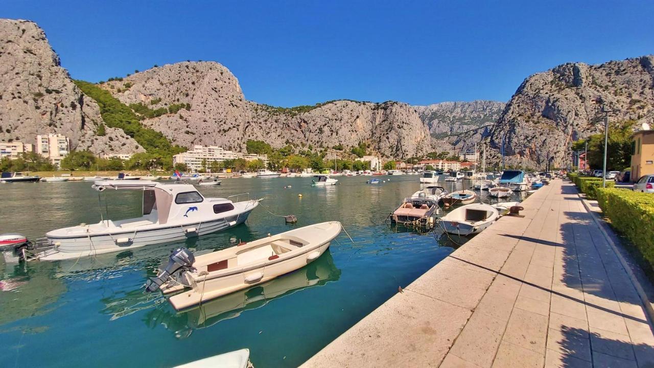 Apartment Anita Omiš Exterior foto